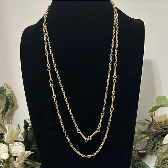 Monet Long Necklace 55" Gold-tone Rope Chain With Bone Link Chain Accent Signed - Picture 5 of 9